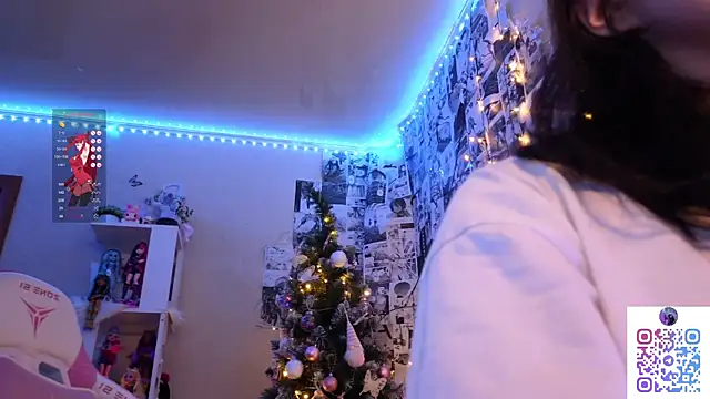 Snapshot of hikmurr chatting on February 2025 09:03:02 PM hikmurr online show from February 2025 09:03:02 PM