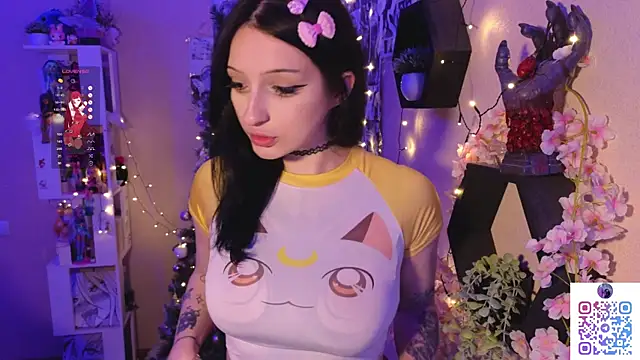 Snapshot of hikmurr chatting on March 2025 05:49:01 PM hikmurr online show from March 2025 05:49:01 PM