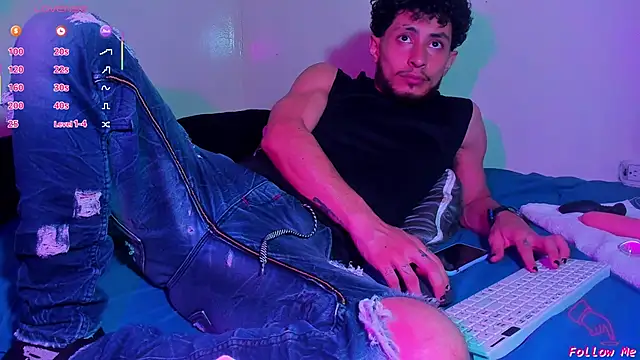 Piggy Eddy online show from April 2026 12:11:02 AM