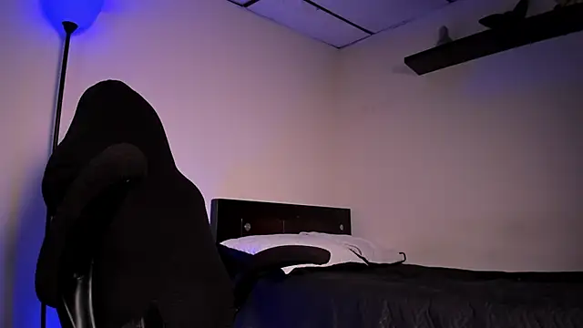 Snapshot of james_connor2 chatting on March 2026 03:18:01 PM james connor2 online show from March 2026 03:18:01 PM