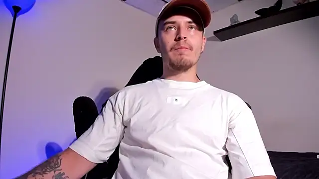 Snapshot of james_connor2 chatting on March 2026 06:56:01 PM james connor2 online show from March 2026 06:56:01 PM