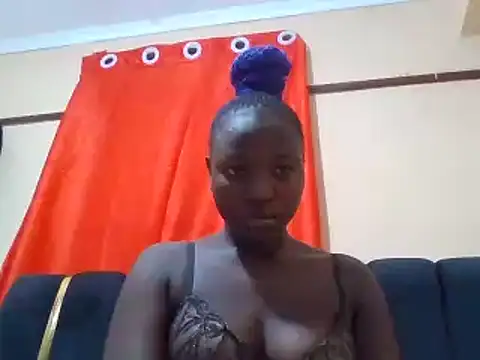 Snapshot of Prety_petty chatting on May 2026 06:14:02 PM Prety petty online show from May 2026 06:14:02 PM