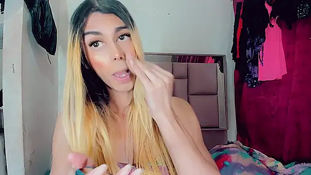 Snapshot of dirtycock2002 chatting on April 2026 01:24:01 PM dirtycock2002 online show from April 2026 01:24:01 PM