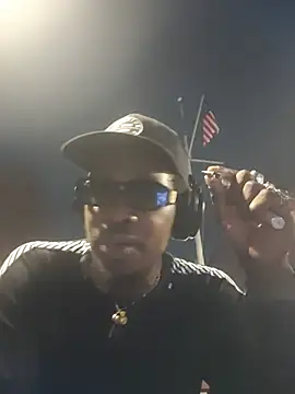 Snapshot of BlackD4uxo chatting on June 2026 07:24:01 AM BlackD4uxo online show from June 2026 07:24:01 AM