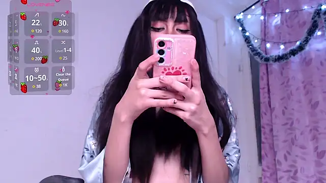 Snapshot of Alicedangerrr chatting on January 2025 03:44:02 AM Alicedangerrr online show from January 2025 03:44:02 AM