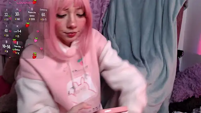 Snapshot of Alicedangerrr chatting on February 2025 12:27:01 AM Alicedangerrr online show from February 2025 12:27:01 AM