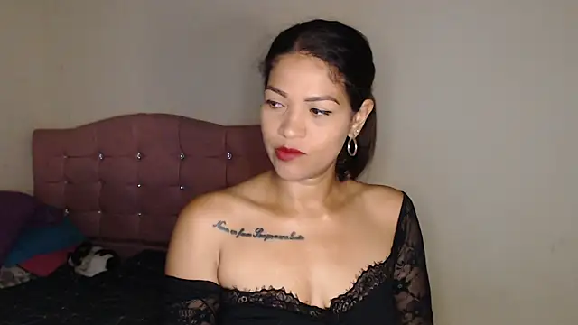 Snapshot of makennaa_ chatting on November 2025 09:22:01 AM makennaa online show from November 2025 09:22:01 AM