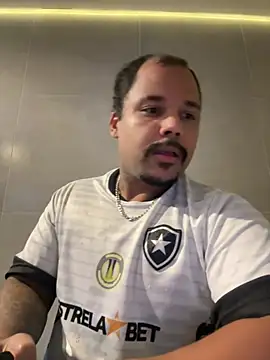 Snapshot of Ale_Mineiro chatting on May 2026 03:36:02 AM Ale Mineiro online show from May 2026 03:36:02 AM