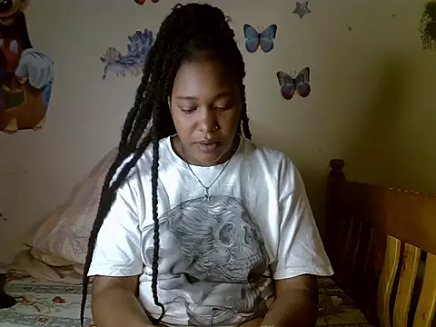 Pretty tiffany online show from September 2025 05:12:02 PM