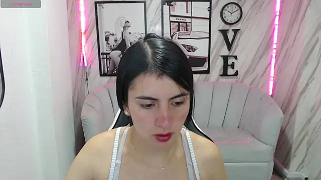 Snapshot of _samantha_b chatting on January 2025 12:52:01 PM samantha b online show from January 2025 12:52:01 PM