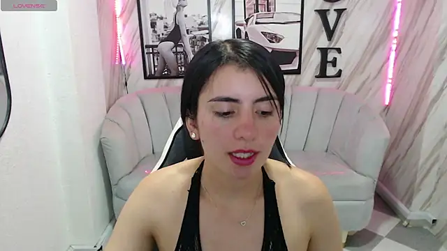 Snapshot of _samantha_b chatting on January 2025 03:54:02 PM samantha b online show from January 2025 03:54:02 PM