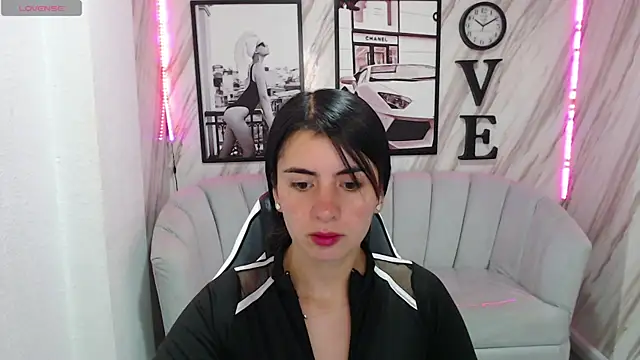 Snapshot of _samantha_b chatting on January 2025 12:47:02 PM samantha b online show from January 2025 12:47:02 PM