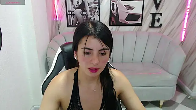 Snapshot of _samantha_b chatting on January 2025 03:52:02 PM samantha b online show from January 2025 03:52:02 PM