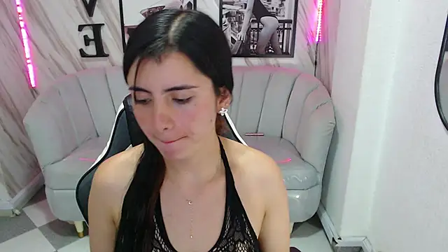 Snapshot of _samantha_b chatting on January 2025 06:52:01 PM samantha b online show from January 2025 06:52:01 PM