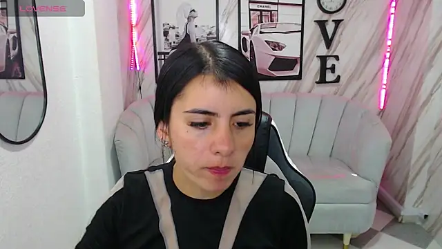 Snapshot of _samantha_b chatting on February 2025 12:52:02 PM samantha b online show from February 2025 12:52:02 PM