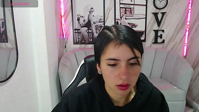 Snapshot of _samantha_b chatting on March 2025 12:55:02 PM samantha b online show from March 2025 12:55:02 PM