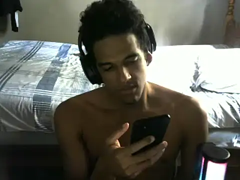 RenziTatte online show from February 2025 01:06:01 PM