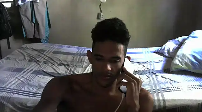 RenziTatte online show from February 2025 07:58:01 PM