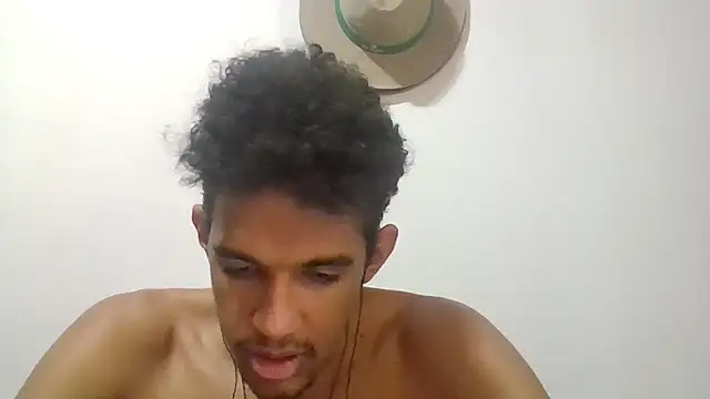 RenziTatte online show from October 2025 12:38:01 PM