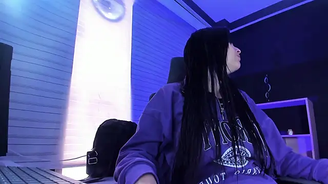 Snapshot of TifanyWhite_ chatting on February 2025 08:00:01 PM TifanyWhite online show from February 2025 08:00:01 PM