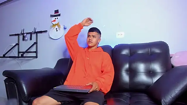 Rob saenz  online show from January 2025 12:37:01 PM