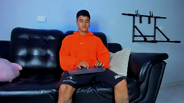 Rob saenz  online show from February 2025 12:47:01 PM