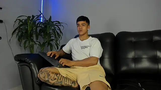 Rob saenz  online show from September 2025 03:48:02 PM