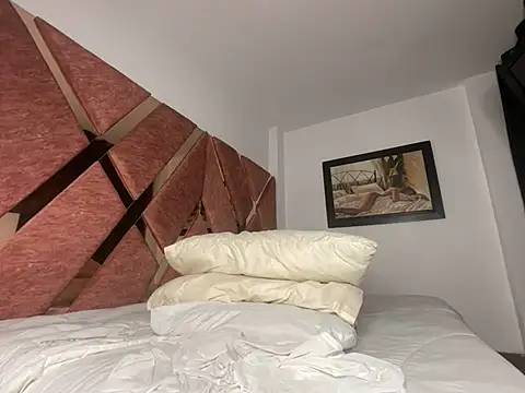 Snapshot of Candy_sexyy chatting on February 2025 06:43:02 AM Candy sexyy online show from February 2025 06:43:02 AM