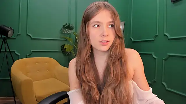 Snapshot of MaryannSoftt chatting on January 2025 03:37:01 PM MaryannSoftt online show from January 2025 03:37:01 PM