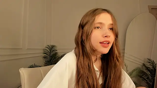 Snapshot of MaryannSoftt chatting on September 2025 03:38:02 PM MaryannSoftt online show from September 2025 03:38:02 PM