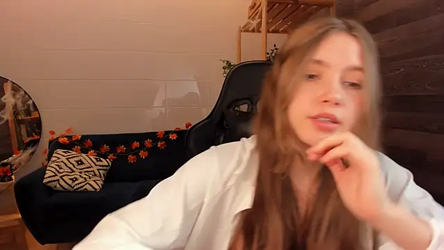 Snapshot of MaryannSoftt chatting on October 2025 03:40:02 PM MaryannSoftt online show from October 2025 03:40:02 PM