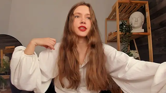 Snapshot of MaryannSoftt chatting on November 2025 03:23:01 PM MaryannSoftt online show from November 2025 03:23:01 PM