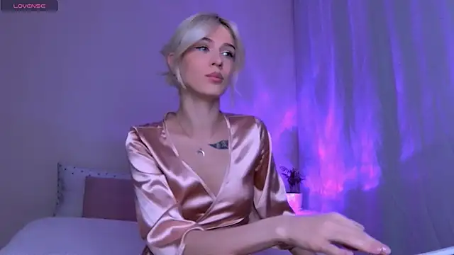 StacyWorry online show from January 2025 09:33:02 AM