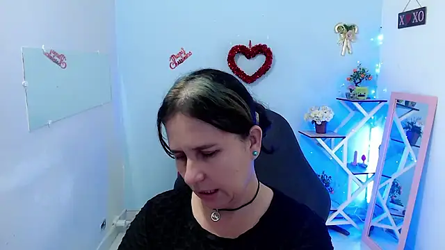 victoria jones online show from January 2026 04:22:02 PM