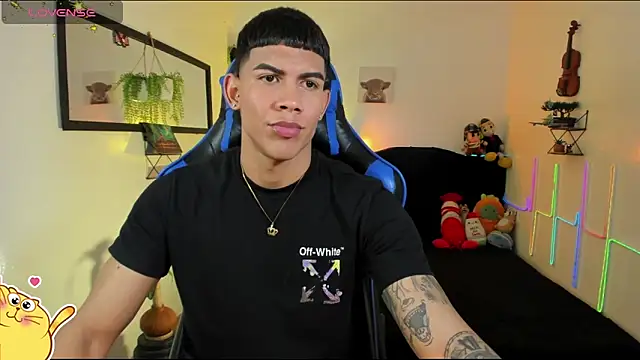 Damian latinxxx online show from March 2026 03:12:01 AM