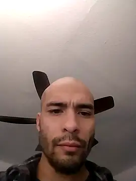 JohnnyDeep187 online show from December 2024 03:31:02 PM