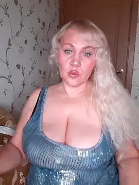 IsabellaBoni online show from December 2025 07:15:02 AM