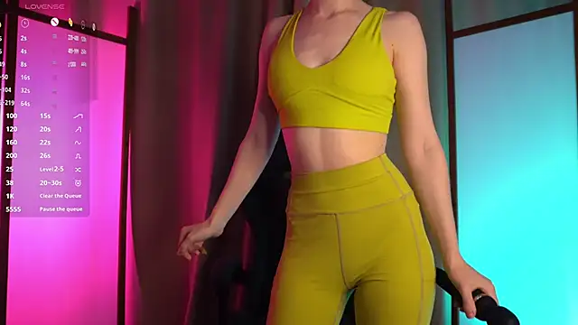 Snapshot of brendacom chatting on October 2025 04:13:02 PM brendacom online show from October 2025 04:13:02 PM