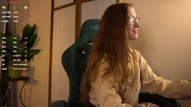 Snapshot of brendacom chatting on October 2025 04:15:02 PM brendacom online show from October 2025 04:15:02 PM