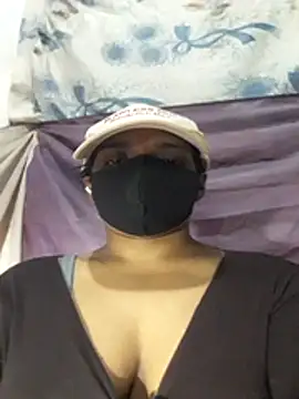 Snapshot of Tharukasenevirathne chatting on June 2026 04:44:01 PM Tharukasenevirathne online show from June 2026 04:44:01 PM