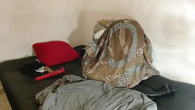 Cataleyaloca online show from March 2025 11:32:02 PM