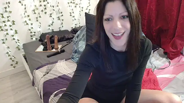 Cataleyaloca online show from November 2025 04:07:02 PM