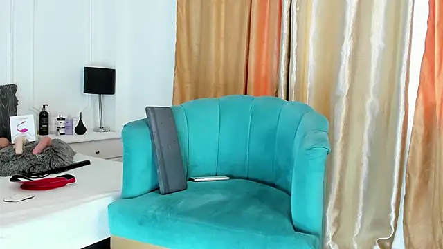 Santy carrington online show from January 2025 07:18:01 PM