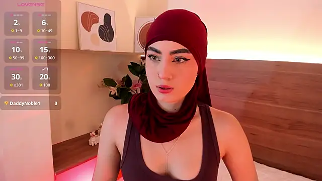 Snapshot of fatimarab chatting on June 2026 10:01:02 PM fatimarab online show from June 2026 10:01:02 PM