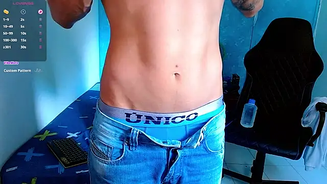 bray hotboy777 online show from February 2025 07:34:01 PM