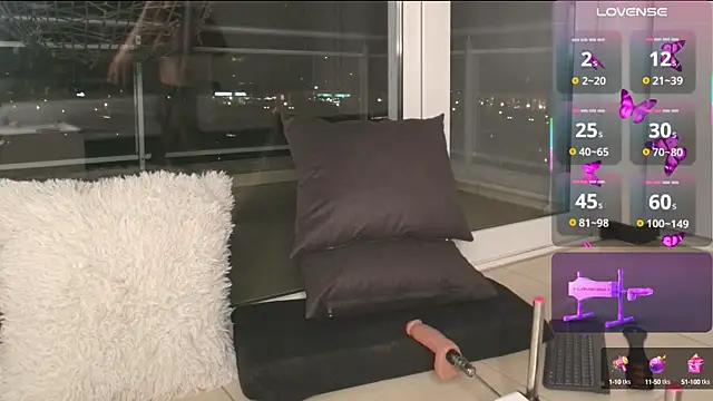 Snapshot of IvonneJoy chatting on March 2025 03:41:02 AM IvonneJoy online show from March 2025 03:41:02 AM