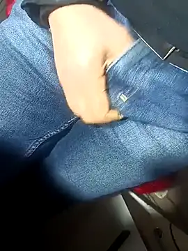 franko1987 online show from February 2025 01:06:01 PM