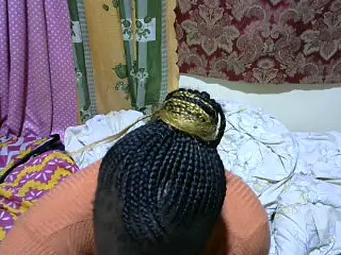 Snapshot of Thicky_kyla chatting on March 2025 10:45:02 PM Thicky kyla online show from March 2025 10:45:02 PM