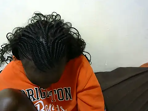 Snapshot of Thicky_kyla chatting on October 2025 12:36:02 PM Thicky kyla online show from October 2025 12:36:02 PM