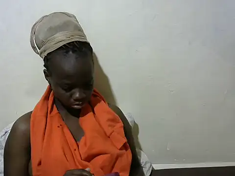 Snapshot of Thicky_kyla chatting on November 2025 07:57:02 PM Thicky kyla online show from November 2025 07:57:02 PM